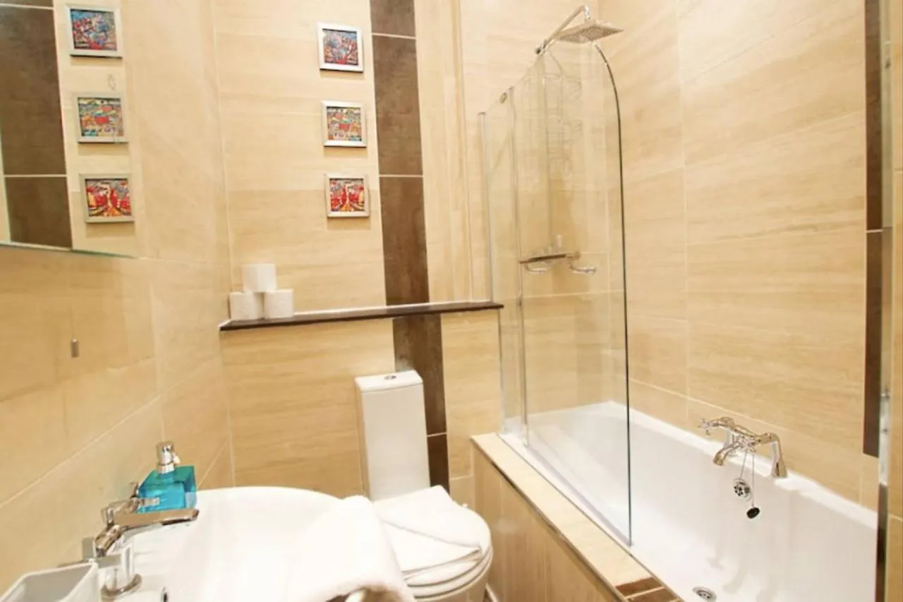 11 York Place Apartment Edinburgh 0*,  United Kingdom