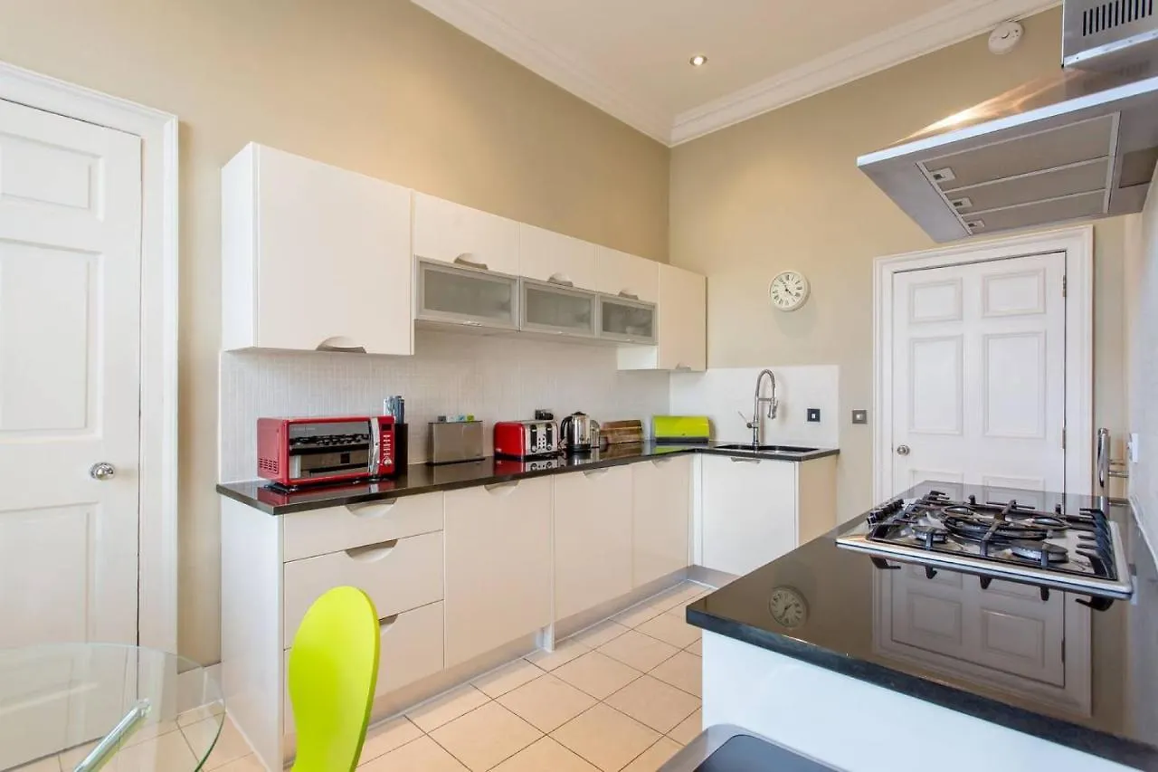 11 York Place Apartment Edinburgh